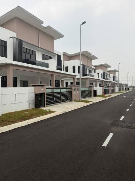 Cluster House for Rent in Taman Pulai Bestari (Skudai) - TZE JIAN LEE - Exterior - PropertyGuru.com.my