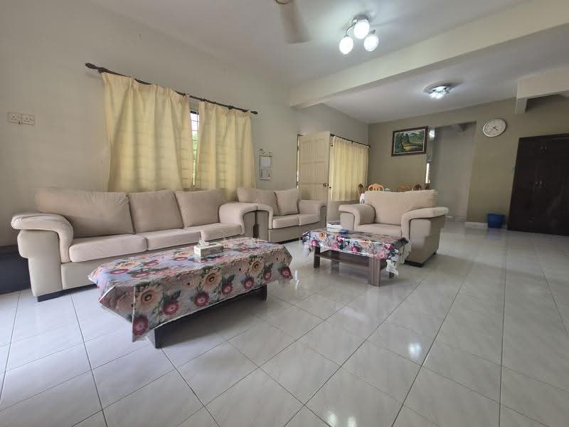2-storey Terraced House for Rent in Taman Saujana Indah (Bukit Katil) - Ann Lim - Living Room - PropertyGuru.com.my