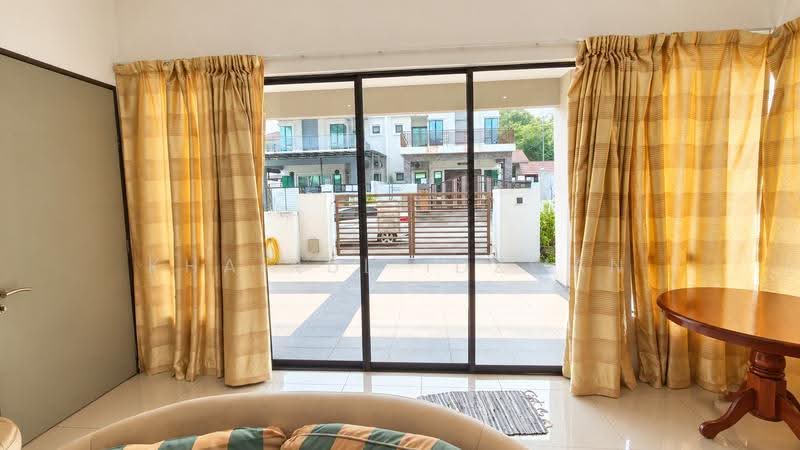 Semi-Detached House for Sale in Taman Nusa Intan (Senawang) - Khairul Idzwan - Living Room - PropertyGuru.com.my
