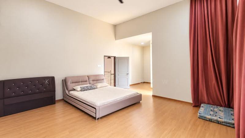 Semi-Detached House for Sale in Taman Nusa Intan (Senawang) - Khairul Idzwan - Bedroom - PropertyGuru.com.my
