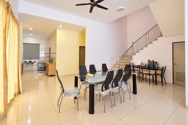 Semi-Detached House for Sale in Taman Nusa Intan (Senawang) - Khairul Idzwan - Dining Room - PropertyGuru.com.my