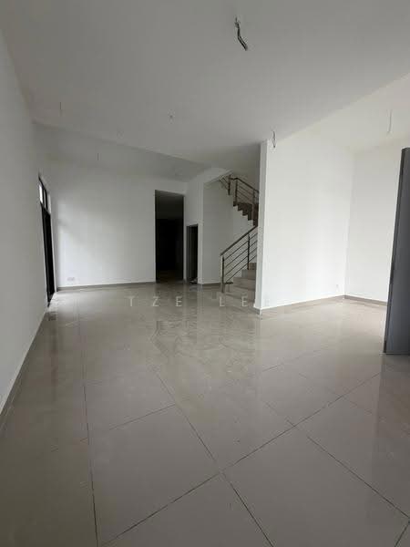 Cluster House for Rent in Taman Pulai Bestari (Skudai) - Tze Lee - Living Room - PropertyGuru.com.my
