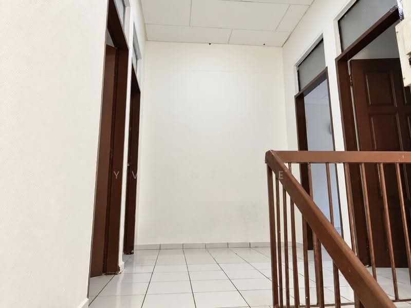 Semi-Detached House for Rent in Kompleks Chain Ferry (Butterworth) - Yvonne Lee - Corridor - PropertyGuru.com.my