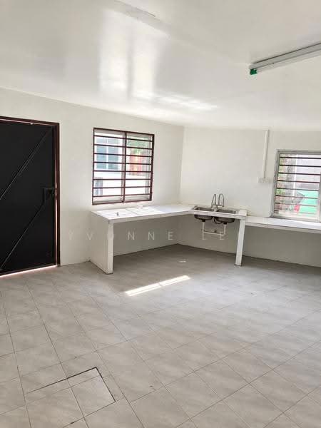 Semi-Detached House for Rent in Kompleks Chain Ferry (Butterworth) - Yvonne Lee - Kitchen - PropertyGuru.com.my