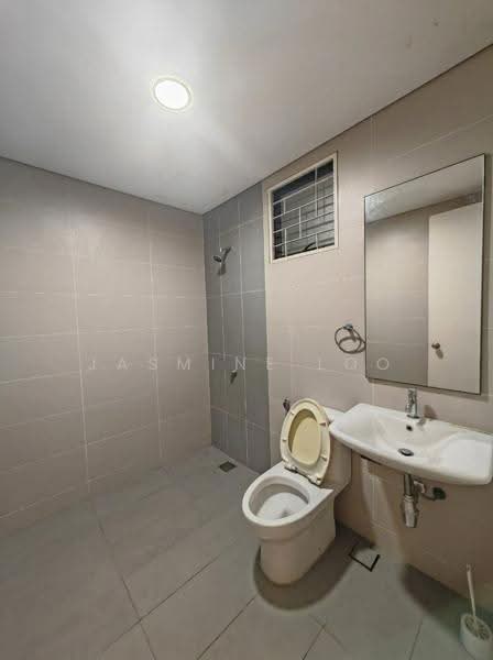 2.5-storey Terraced House for Sale in D'alpinia (Puchong) - Jasmine Loo - Bathroom - PropertyGuru.com.my