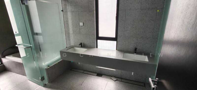 Bungalow House for Sale in Setia Tropika (Johor Bahru) - Sheng Cheng Tiew - Bathroom - PropertyGuru.com.my