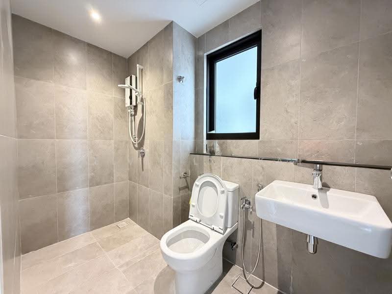Condominium for Rent at KAIA Heights Equine - Kelvin Lim Kah Yik - Bathroom - PropertyGuru.com.my