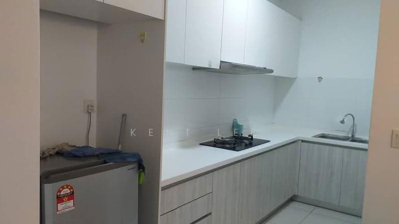 Kediaman Servis untuk Dijual di Kenwingston Square Garden - Kent Lee - Kitchen - PropertyGuru.com.my