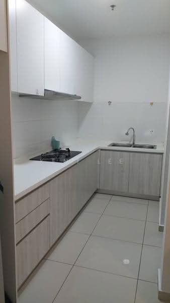 Kediaman Servis untuk Dijual di Kenwingston Square Garden - Kent Lee - Kitchen - PropertyGuru.com.my