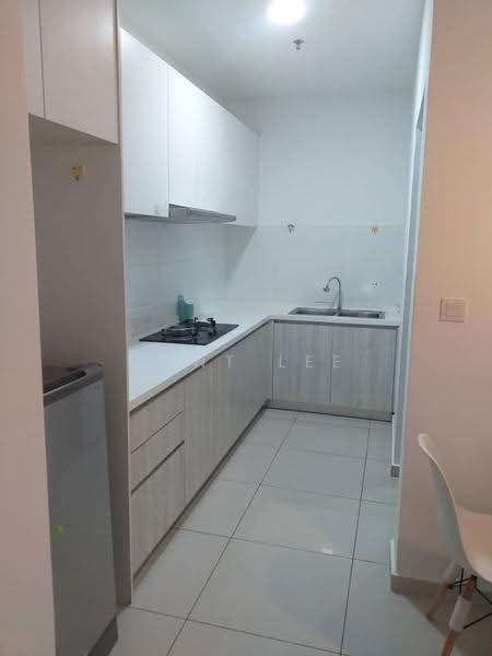 Kediaman Servis untuk Dijual di Kenwingston Square Garden - Kent Lee - Kitchen - PropertyGuru.com.my