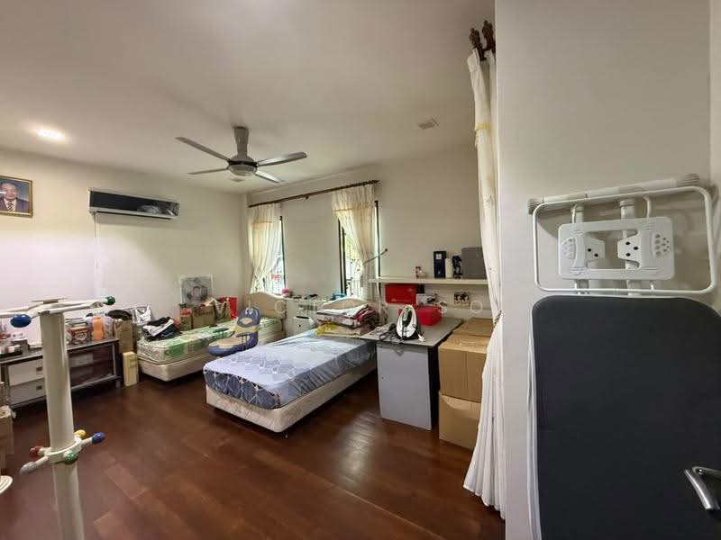Rumah Banglo untuk Dijual di Rawang (Selangor) - Victor So - Bedroom - PropertyGuru.com.my