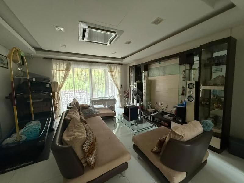 Rumah Banglo untuk Dijual di Rawang (Selangor) - Victor So - Living Room - PropertyGuru.com.my