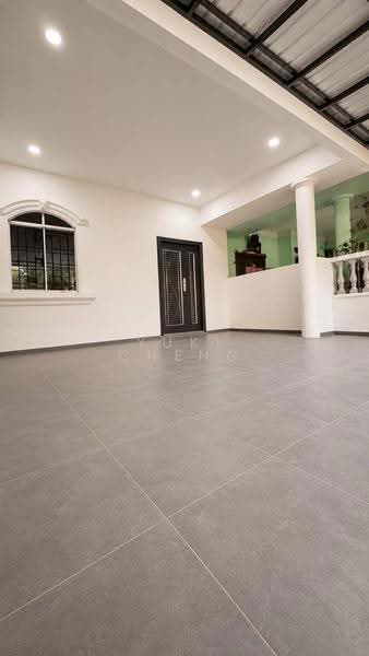 2-storey Terraced House for Sale in Taman Pulai Utama (Skudai) - Yuki Cheng - Entrance - PropertyGuru.com.my