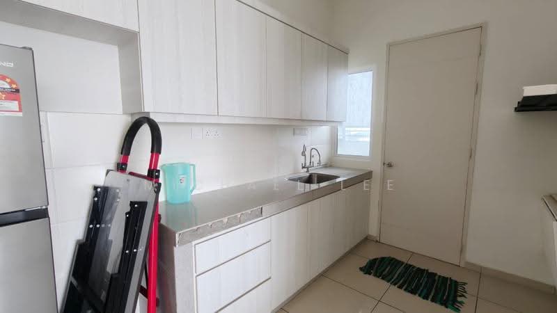 Service Residence for Sale at Parkland Residence - Michael Lee - Kitchen - PropertyGuru.com.my