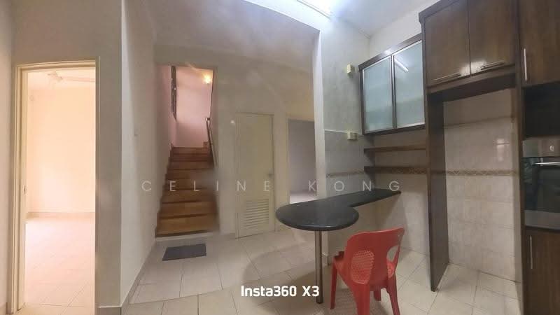 2-storey Terraced House for Sale in Bandar Kinrara Seksyen 6 (Bandar Kinrara) - Celine Kong - Kitchen - PropertyGuru.com.my
