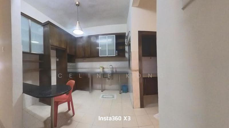 2-storey Terraced House for Sale in Bandar Kinrara Seksyen 6 (Bandar Kinrara) - Celine Kong - Kitchen - PropertyGuru.com.my