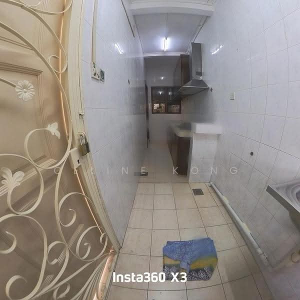 2-storey Terraced House for Sale in Bandar Kinrara Seksyen 6 (Bandar Kinrara) - Celine Kong - Kitchen - PropertyGuru.com.my