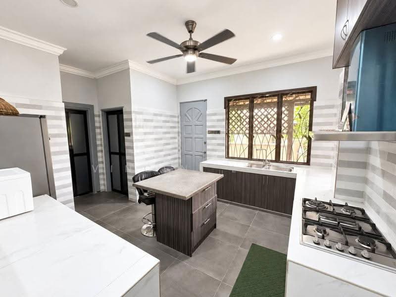 Bungalow House for Sale in Laman Ara (Petaling Jaya) - Vincent Liaw - Kitchen - PropertyGuru.com.my
