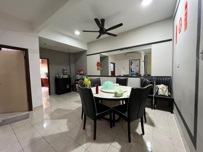 2-storey Terraced House for Sale in Bandar Kinrara Seksyen 5 (Bandar Kinrara) - Kent Lai - Dining Room - PropertyGuru.com.my