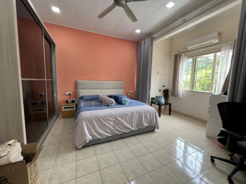 2-storey Terraced House for Sale in Bandar Kinrara Seksyen 5 (Bandar Kinrara) - Kent Lai - Bedroom - PropertyGuru.com.my
