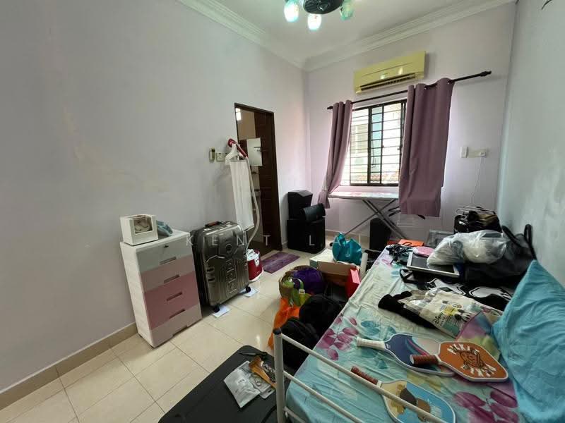2-storey Terraced House for Sale in Bandar Kinrara Seksyen 5 (Bandar Kinrara) - Kent Lai - Bedroom - PropertyGuru.com.my