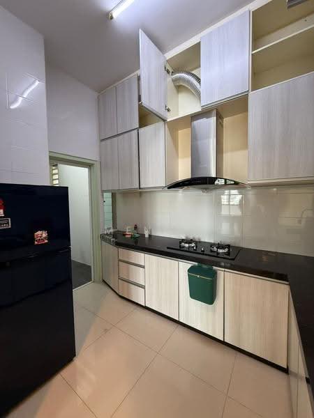 Kondominium untuk Disewa di Boulevard Condominium (BLVD) - Meng . - Kitchen - PropertyGuru.com.my