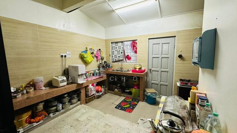 Rumah Teres 1-Tingkat untuk Disewa di Kepong (Kuala Lumpur) - Ken Chong - Kitchen - PropertyGuru.com.my