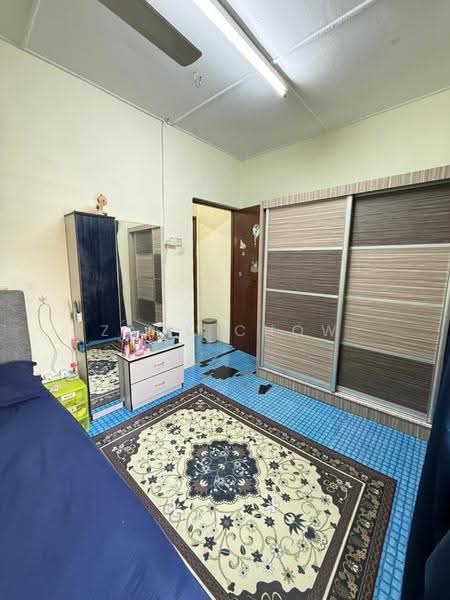 2-storey Terraced House for Sale in Taman Molek (Johor Bahru) - Zack Chow - Bedroom - PropertyGuru.com.my