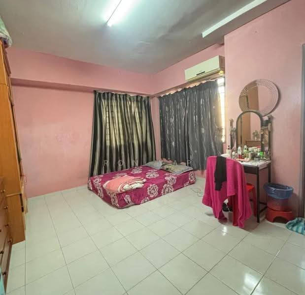 Apartment for Sale at Vista Saujana - Ron Yap - Bedroom - PropertyGuru.com.my