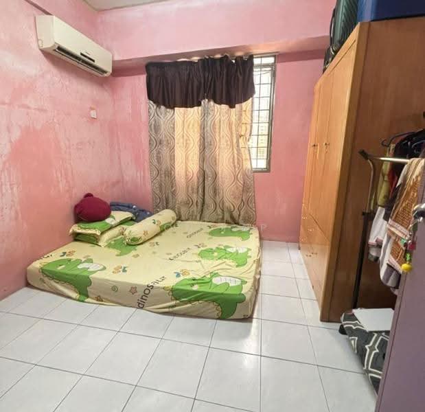 Apartment for Sale at Vista Saujana - Ron Yap - Bedroom - PropertyGuru.com.my