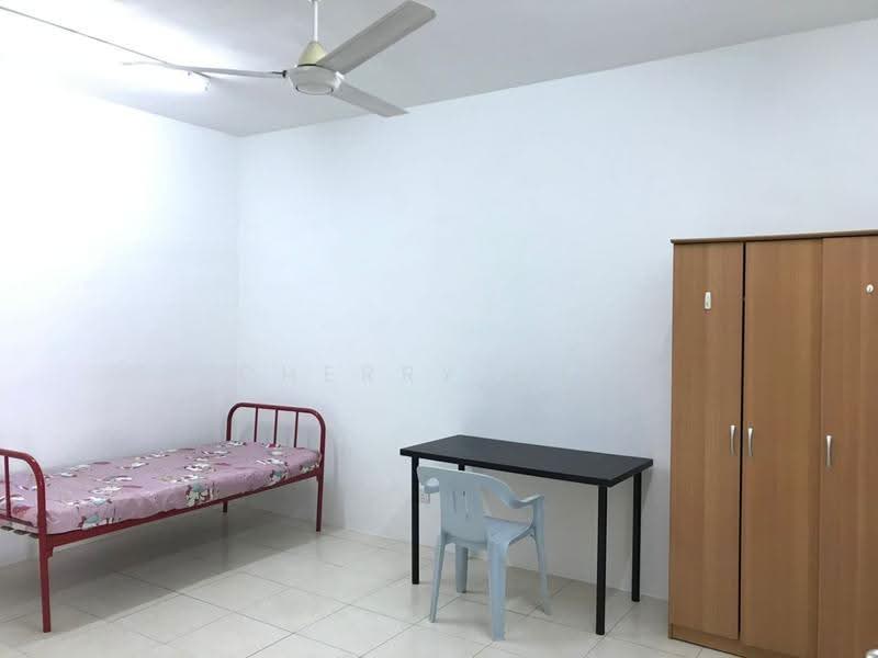 Condominium for Sale at Platinum Lake PV 13 - Cherry Wee - Bedroom - PropertyGuru.com.my