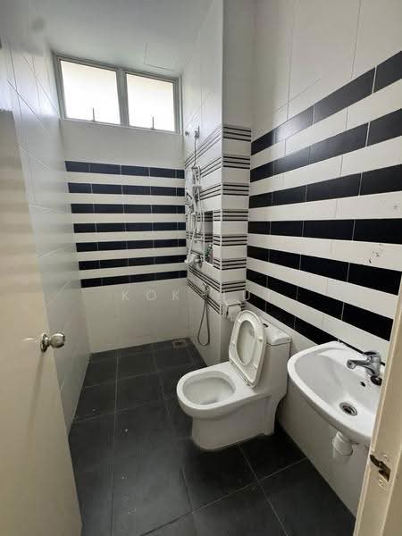 3-storey Terraced House for Sale in Setia Eco Cascadia (Tebrau) - Kok Hui - Bathroom - PropertyGuru.com.my