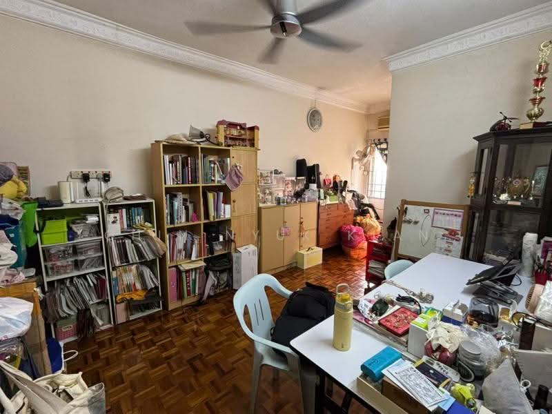 Terraced House for Sale in Batu 9 (Cheras) - Chin Nyuk Kian - Living Room - PropertyGuru.com.my