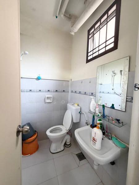 Apartment for Sale at Villa Bestari Apartment - Wilson Teh - Bathroom - PropertyGuru.com.my