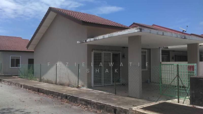 1-storey Terraced House for Sale in Kuantan (Pahang) - Fazielawatie Ishak - Exterior - PropertyGuru.com.my