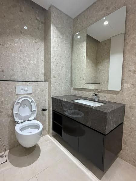 Kondominium untuk Disewa di Pavilion Damansara Heights - Kelvin Pang - Bathroom - PropertyGuru.com.my