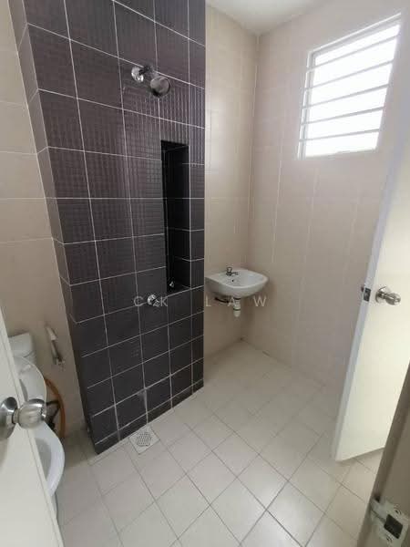 2-storey Terraced House for Sale in Setia Ecohill (Semenyih) - CK Law - Bathroom - PropertyGuru.com.my