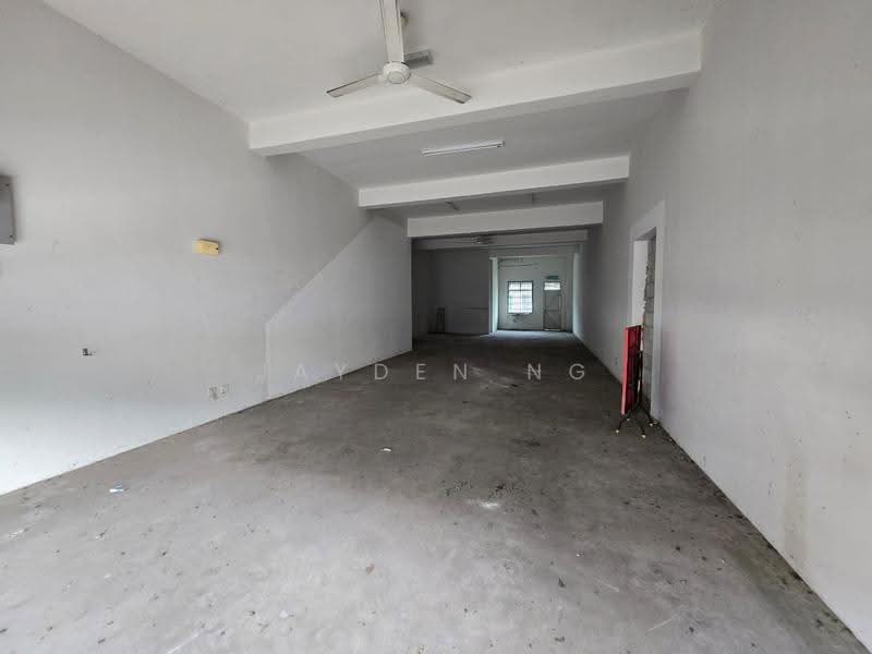 Shop for Sale in Tampoi (Johor) - Jayden Ng - Interior - PropertyGuru.com.my
