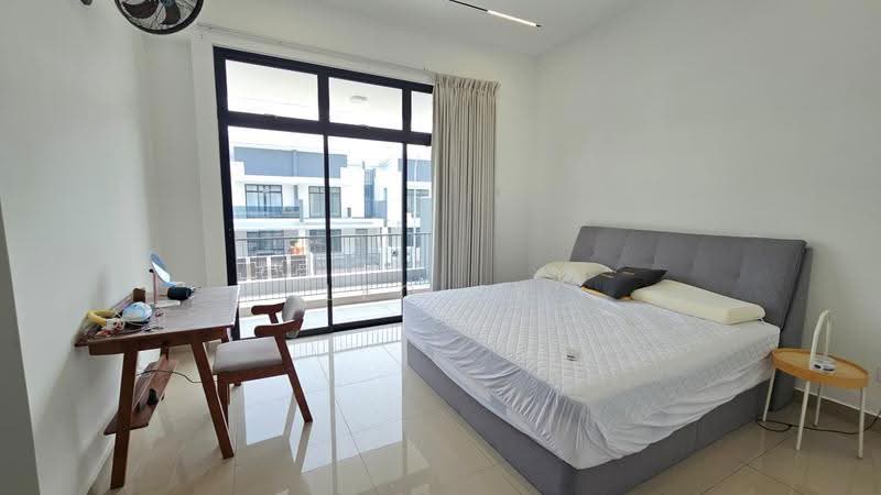 Rumah Teres untuk Dijual di Taman Ponderosa (Johor Bahru) - Leo SK - Bedroom - PropertyGuru.com.my