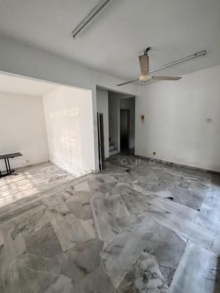 2-storey Terraced House for Sale in Bandar Kinrara Seksyen 1 (Bandar Kinrara) - Jolin Choi - Living Room - PropertyGuru.com.my