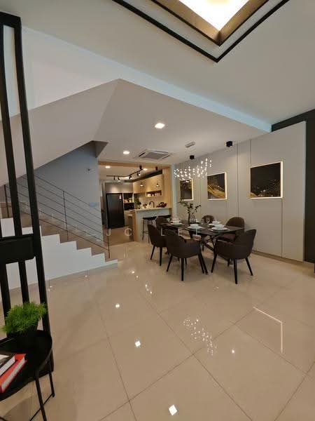 Rumah Teres 2.5-Tingkat untuk Dijual di Taman Tun Dr Ismail (Kuala Lumpur) - JC Lee - Dining Room - PropertyGuru.com.my