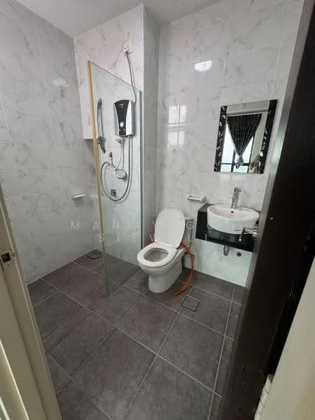 Service Residence for Sale at Sky Breeze Service Apartment - Mandy Goh Siew Li - Bathroom - PropertyGuru.com.my