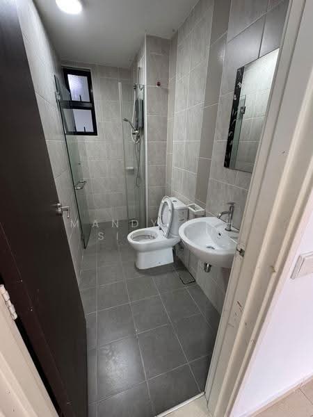 Service Residence for Sale at Sky Breeze Service Apartment - Mandy Goh Siew Li - Bathroom - PropertyGuru.com.my