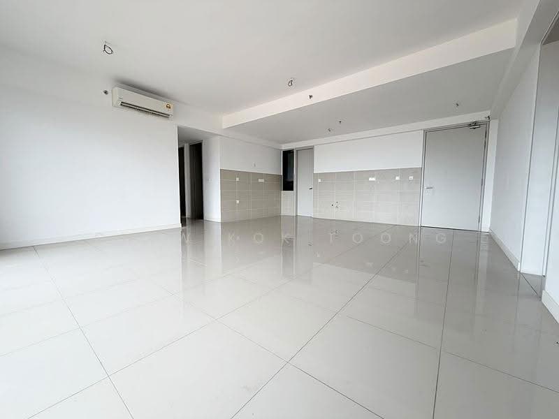 Service Residence for Sale at The Pulse Residence - Chow Kok Toong - Living Room - PropertyGuru.com.my