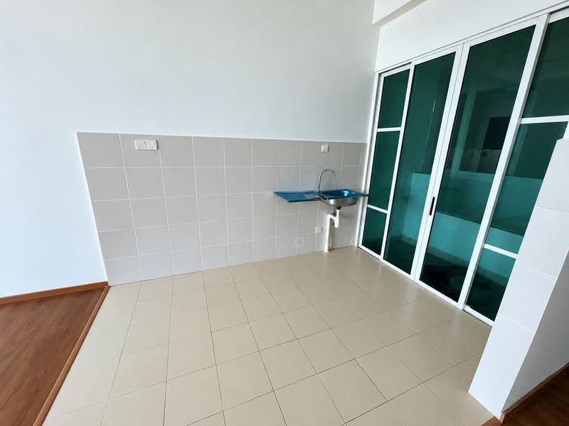 Kondominium untuk Dijual di One Sulaman - RON Ong - Kitchen - PropertyGuru.com.my