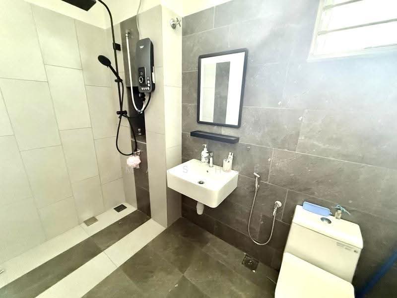 Rumah Teres 2-Tingkat untuk Dijual di Taman Impian Emas (Skudai) - Mars Hoe - Bathroom - PropertyGuru.com.my