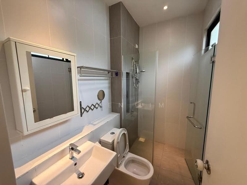 Semi-Detached House for Rent in Eco Majestic (Semenyih) - Alven Lim - Bathroom - PropertyGuru.com.my