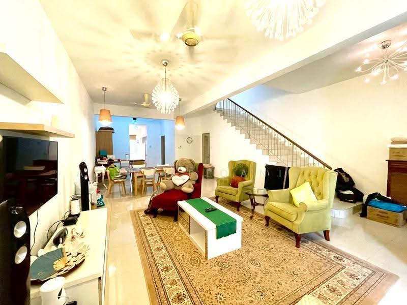 Rumah Teres 2.5-Tingkat untuk Dijual di Bandar Baru Bangi (Selangor) - Ashraff Daniel - Living Room - PropertyGuru.com.my