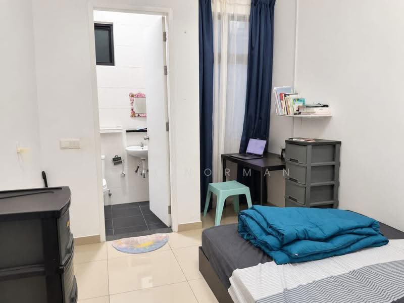 Rumah Teres 2-Tingkat untuk Dijual di Kota Masai (Pasir Gudang) - Sufi Norman - Bedroom - PropertyGuru.com.my