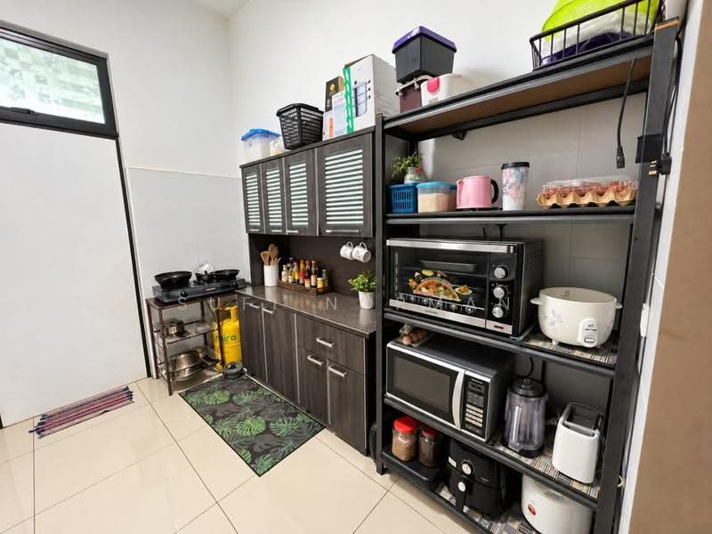 Rumah Teres 2-Tingkat untuk Dijual di Kota Masai (Pasir Gudang) - Sufi Norman - Kitchen - PropertyGuru.com.my